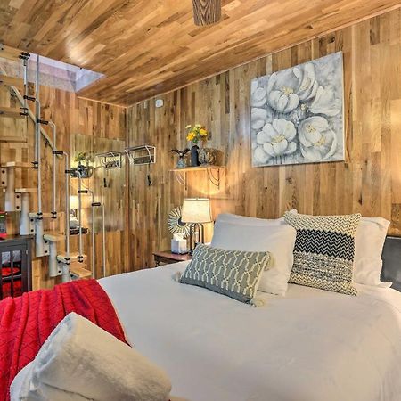 Boho Crestline Cabin, 1 Mile To Lake Gregory! Екстер'єр фото