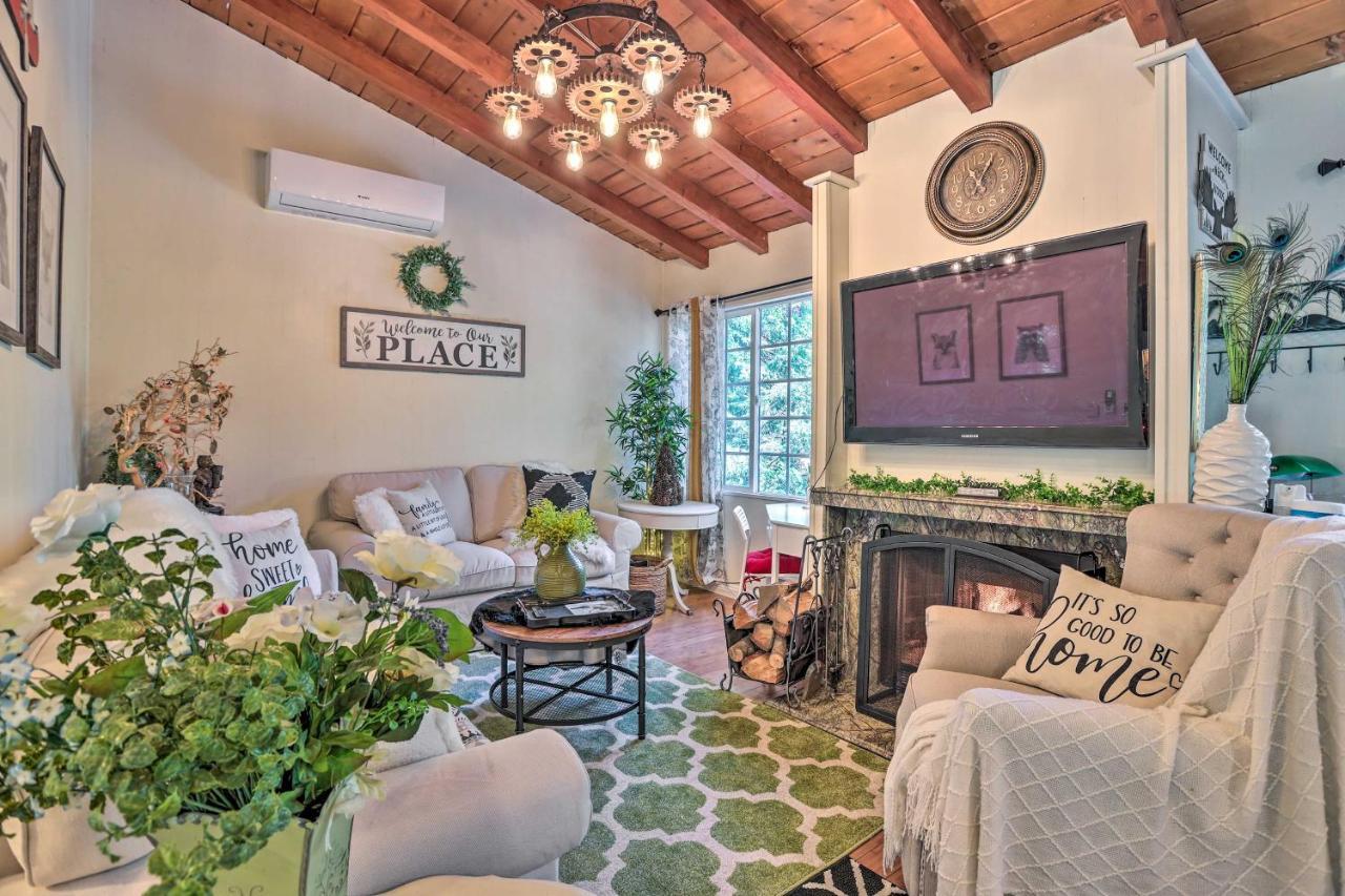 Boho Crestline Cabin, 1 Mile To Lake Gregory! Екстер'єр фото