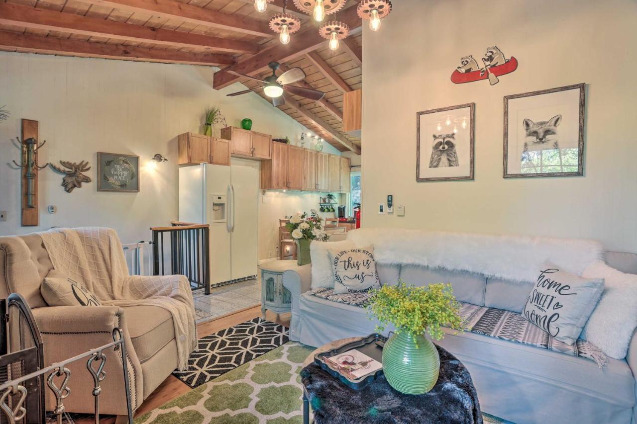 Boho Crestline Cabin, 1 Mile To Lake Gregory! Екстер'єр фото