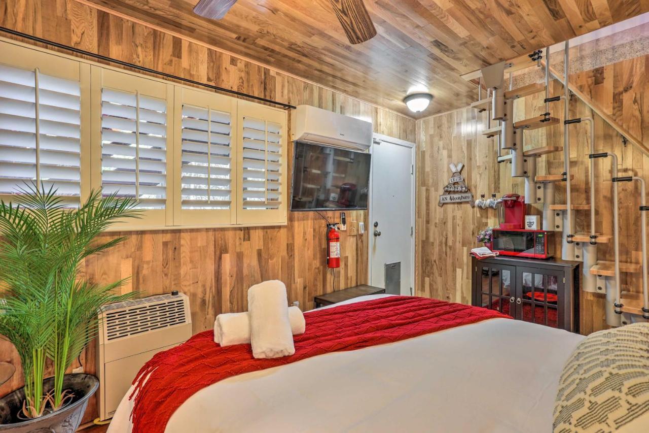Boho Crestline Cabin, 1 Mile To Lake Gregory! Екстер'єр фото